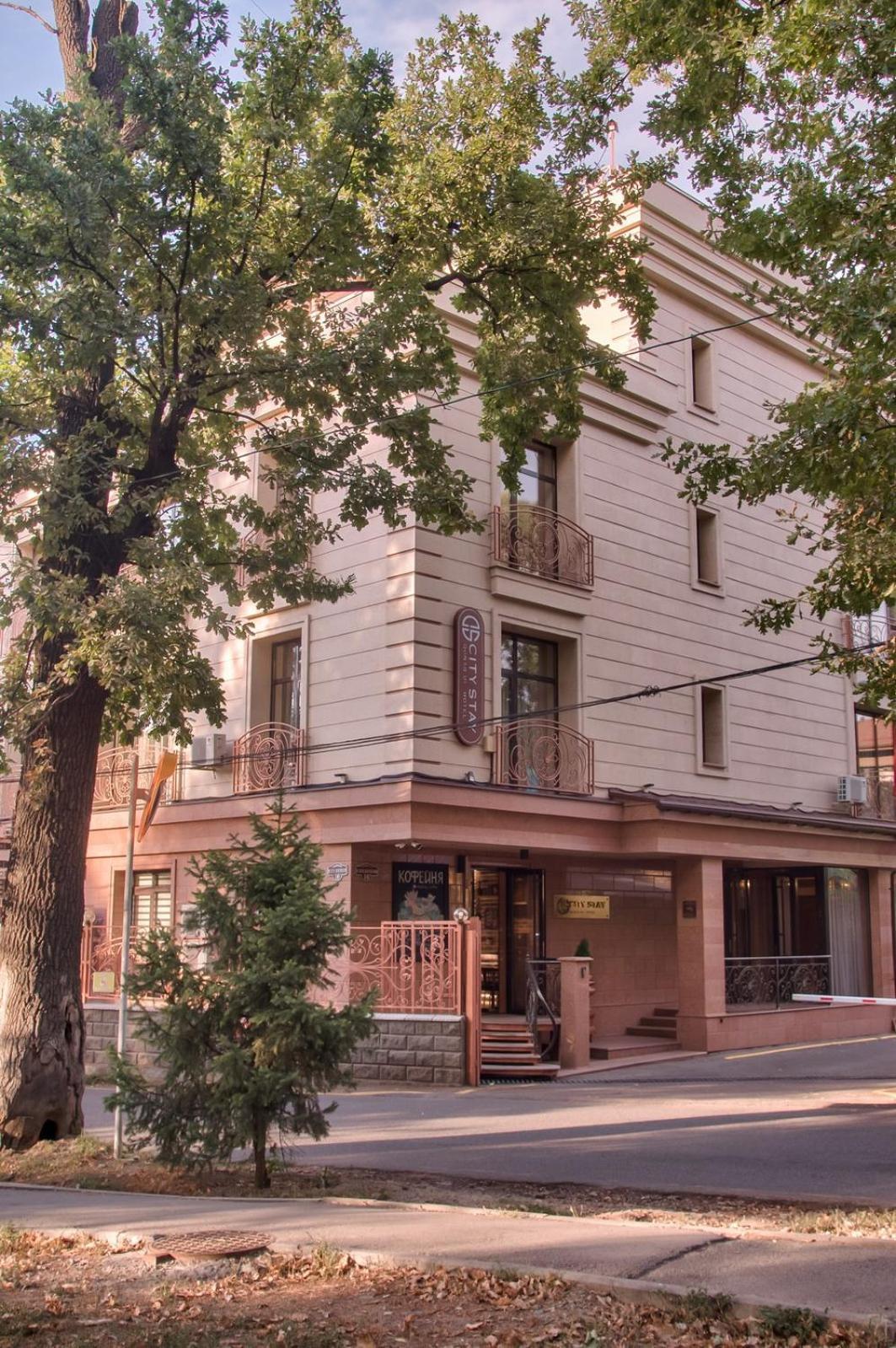 City Stay Апарт-Отель Алматы Zewnętrze zdjęcie